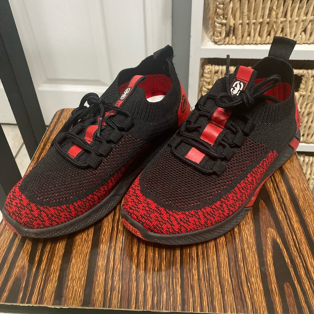 Ecko Unlimited Kids Black and Red Sneakers